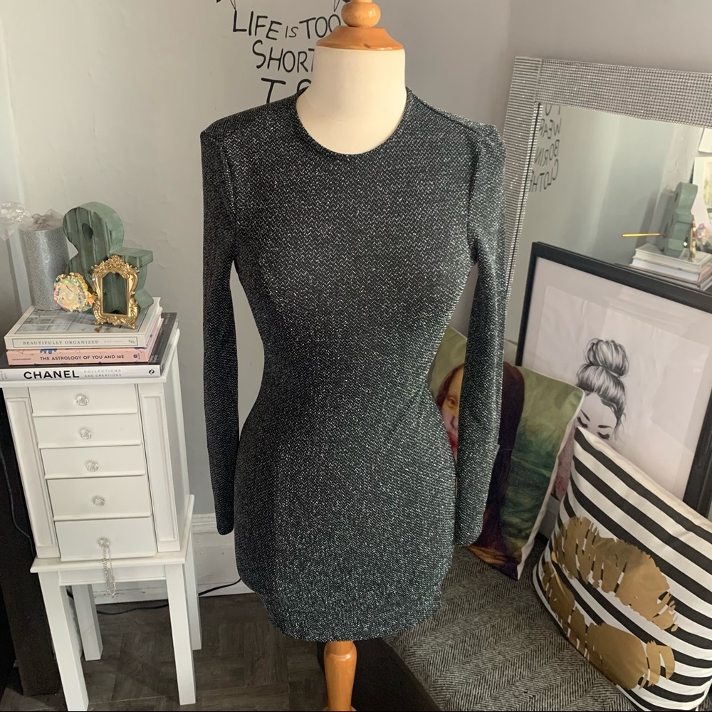 Sexy open back dress size small - Picture 12 of 12
